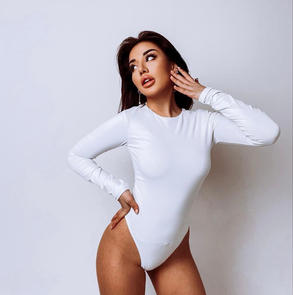 Сиенна, 27