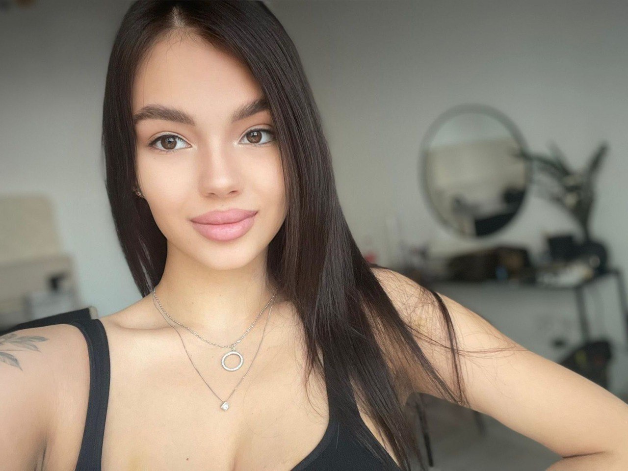 Полианна, 23 года, индивидуалка в Москве, брюнетка — фото 6 анкеты