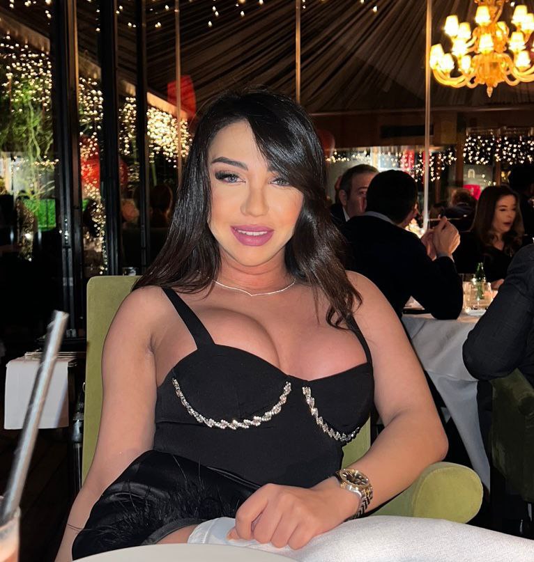 Тана, 22