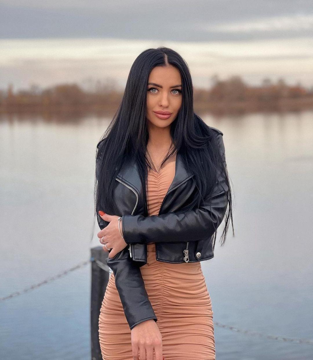 Камила, 23 года, индивидуалка в Москве, фигуристая — фото 3 анкеты