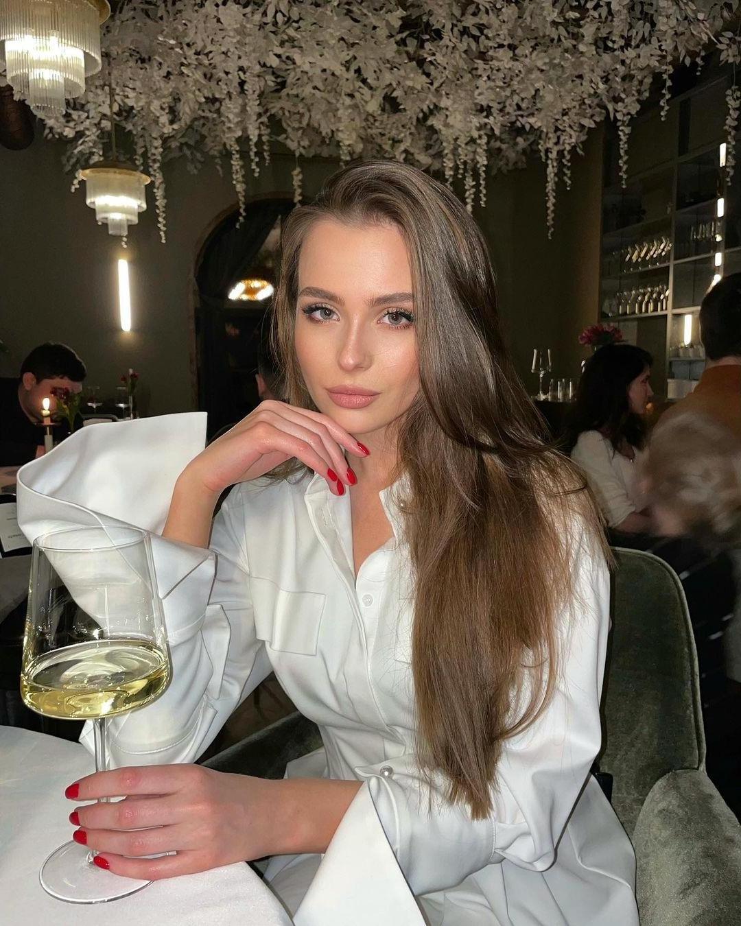 Фелисити, 23 года, индивидуалка в Москве, английский, французский — фото 3 анкеты