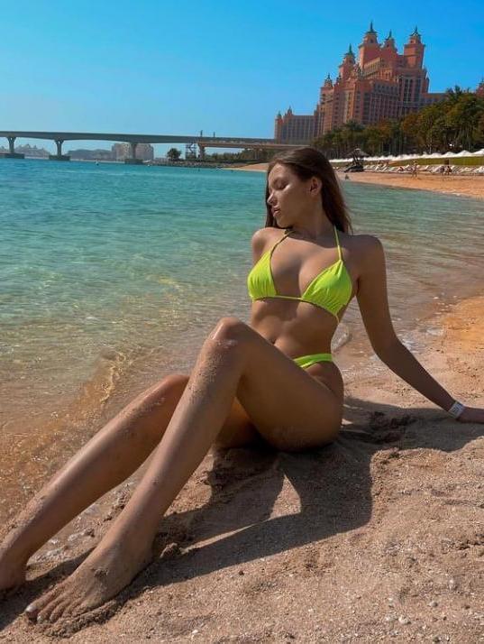Карина, 19 лет, индивидуалка в Москве, французский, русский — фото 4 анкеты