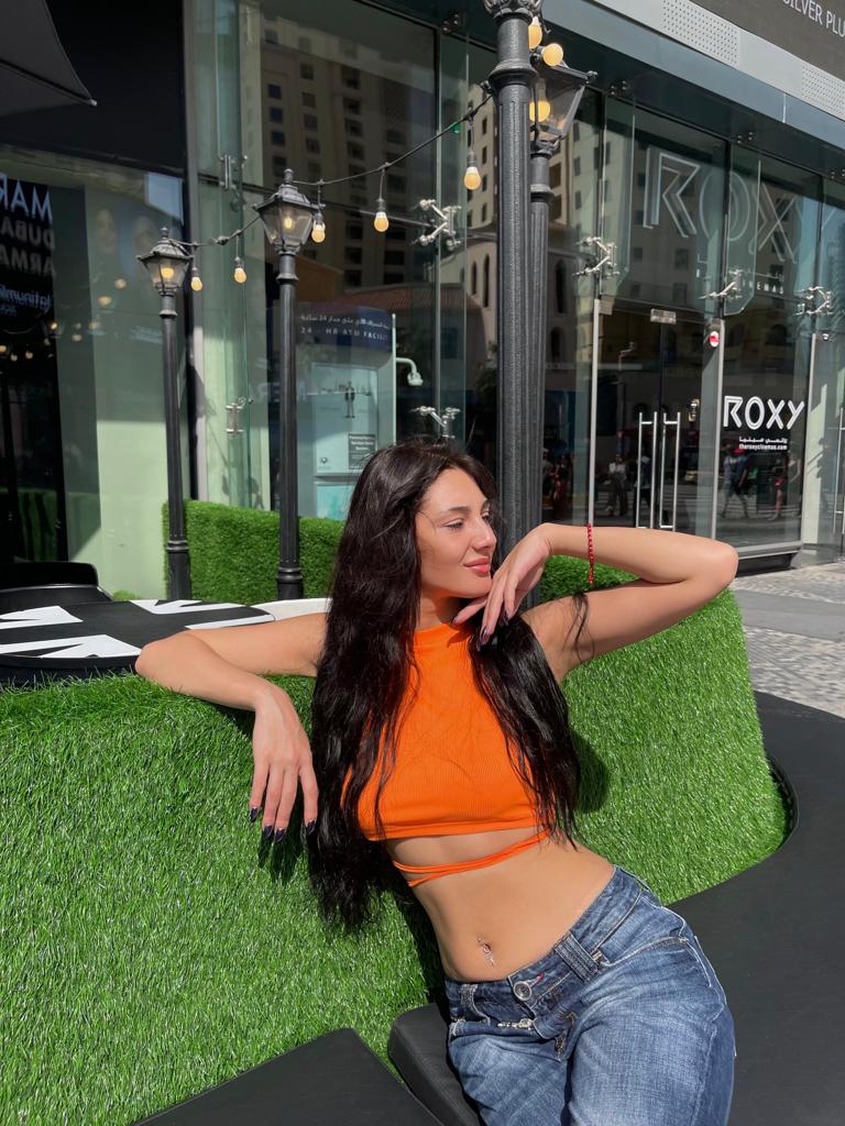 Тина, 26
