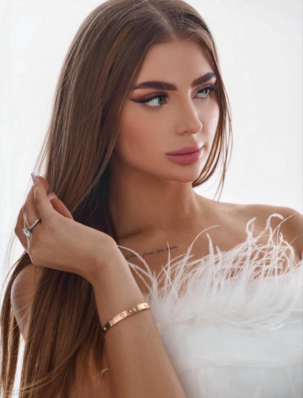 Полина, 20 лет, индивидуалка в Москве, высокая — фото 2 анкеты