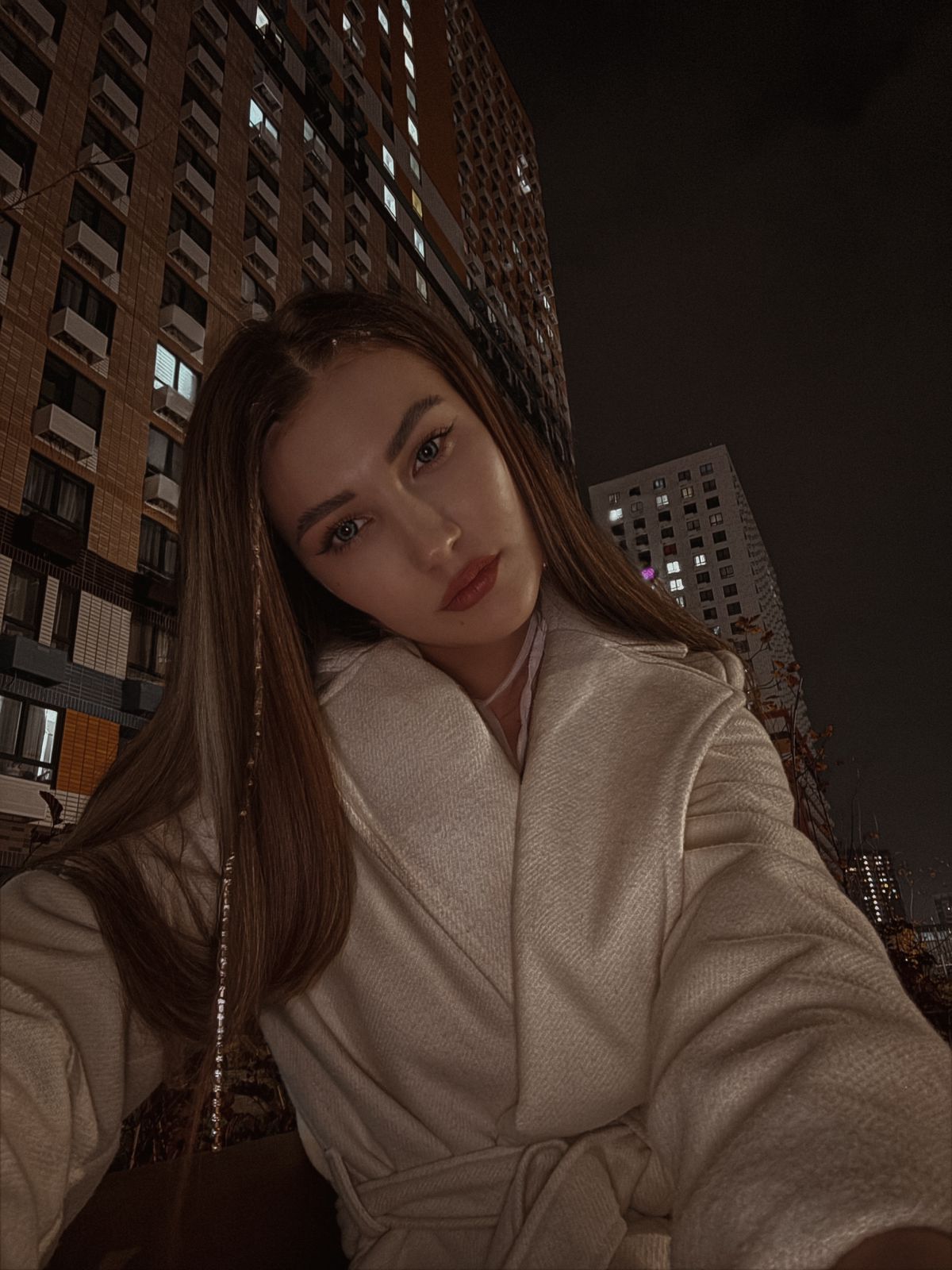 Алла, 25