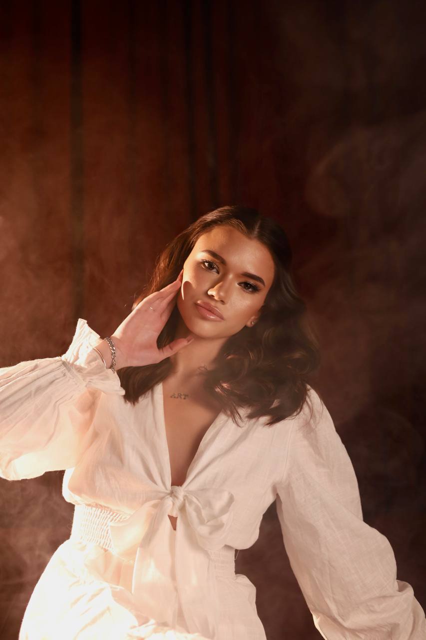 Лилиана, 19